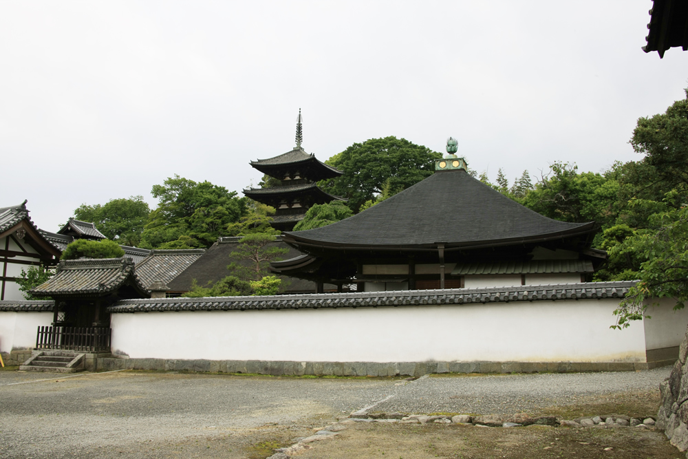 散華めぐり ~當麻寺中之坊~ | 奈良観光・寺社めぐり・おみやげ 散華めぐり ~當麻寺中之坊~ | 奈良観光・寺社めぐり・おみやげ